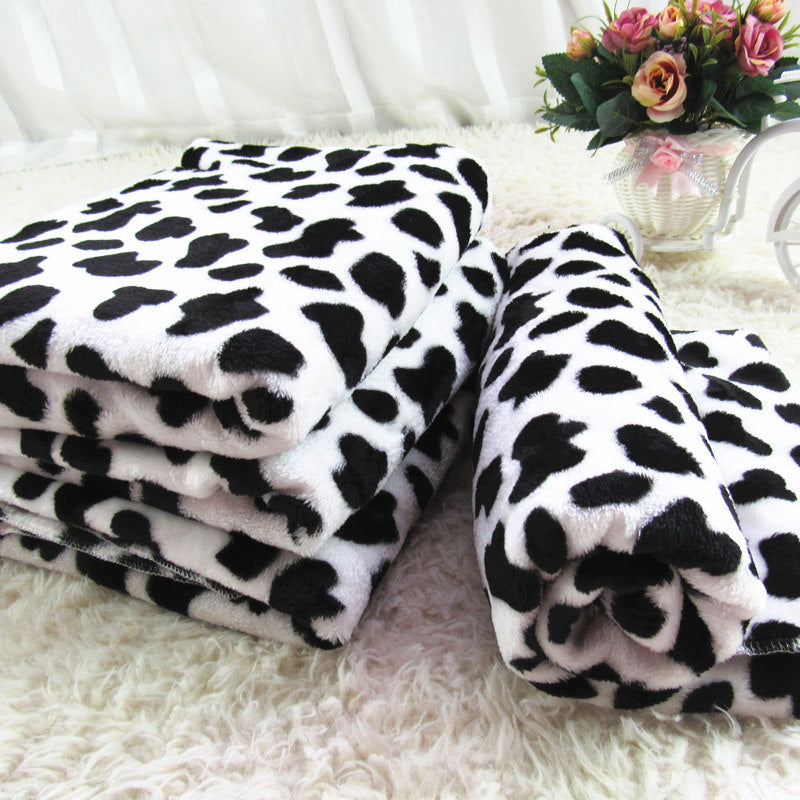 Cow printed Thick fleece Soft dog Blanket Warm small Pet Cat Dog solid dog Air Conditioning Blanket Bed mat three size